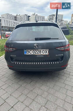 Универсал Skoda Superb 2017 в 