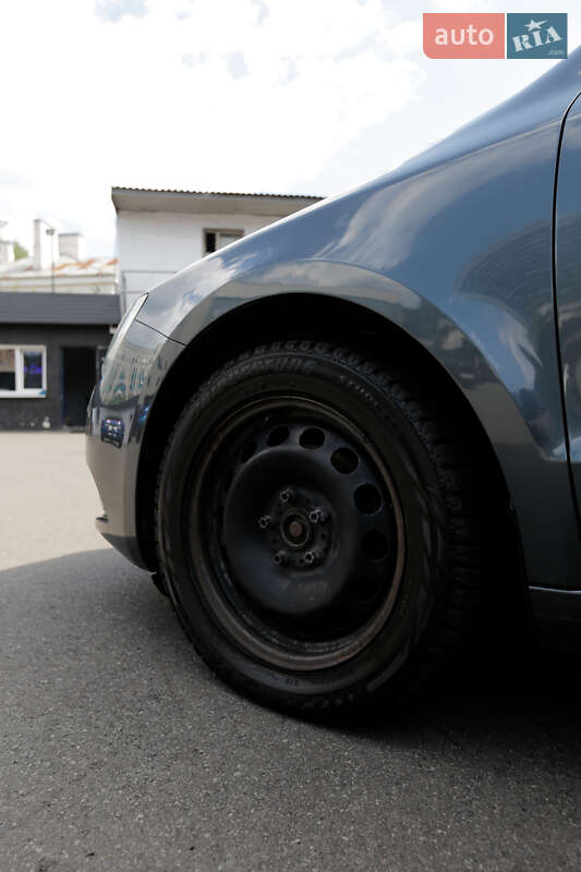 Универсал Skoda Superb 2015 в Киеве