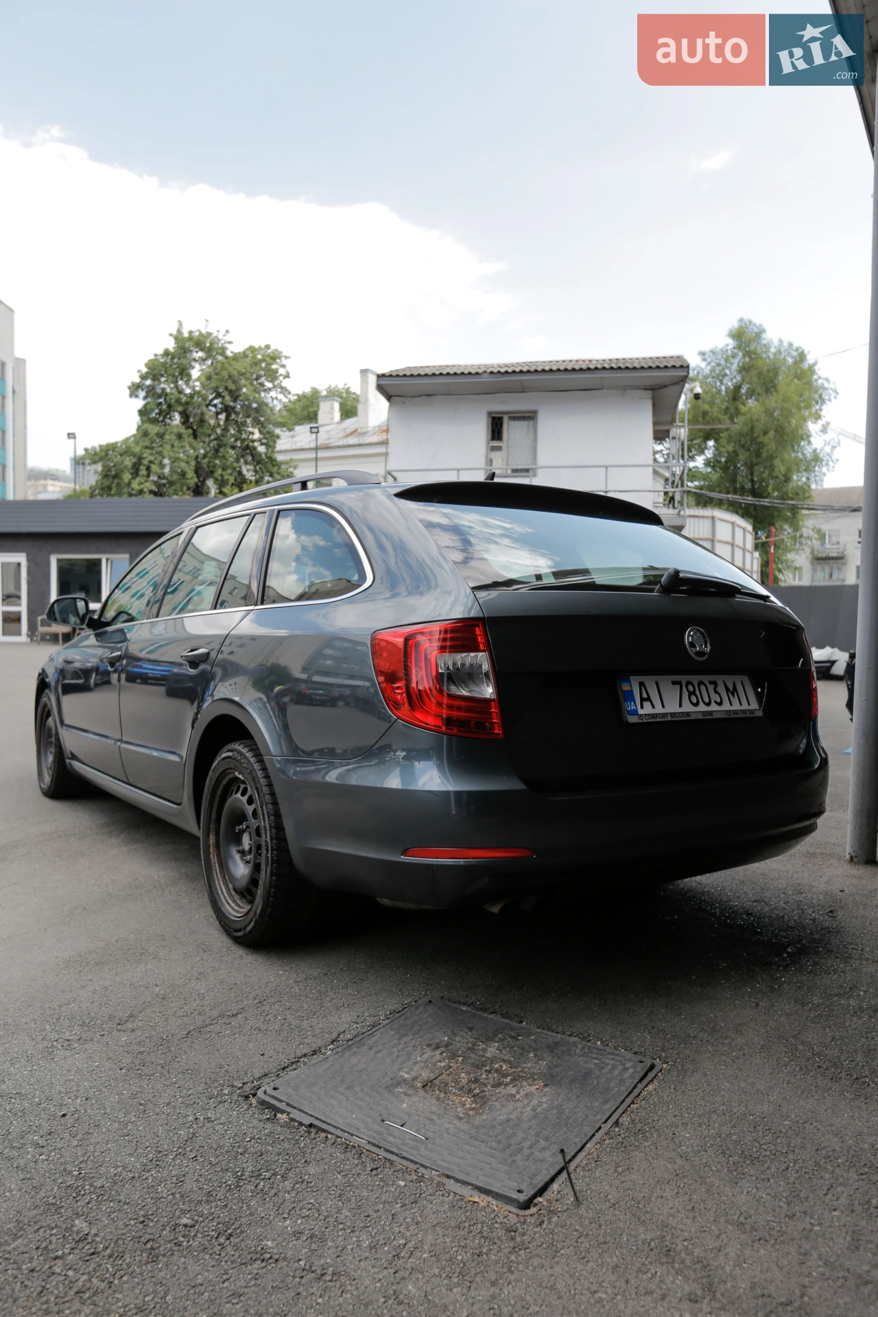 2015 Skoda Superb - мініатюра 2
