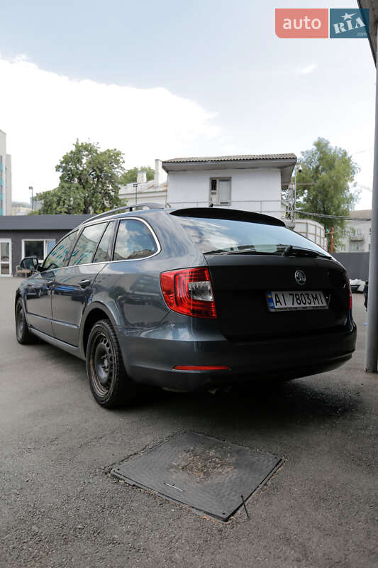 Универсал Skoda Superb 2015 в Киеве