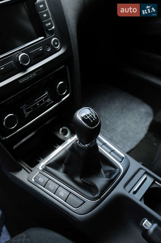 Универсал Skoda Superb 2015 в Киеве