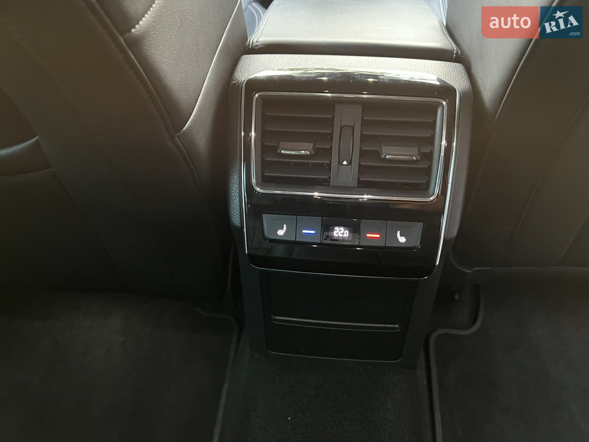 2019 Skoda Superb - мініатюра 36