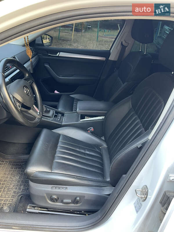 Универсал Skoda Superb 2018 в Сумах