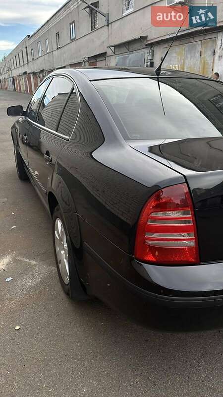 Лифтбек Skoda Superb 2005 в Киеве