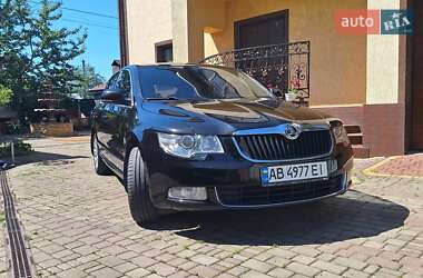 Ліфтбек Skoda Superb 2012 в 