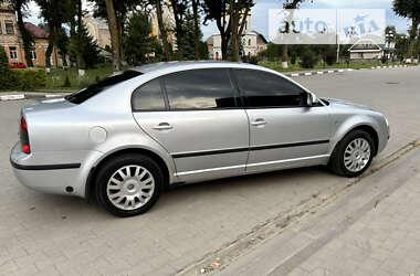 Ліфтбек Skoda Superb 2008 в Львові