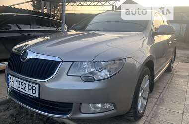 Лифтбек Skoda Superb 2013 в Славянске