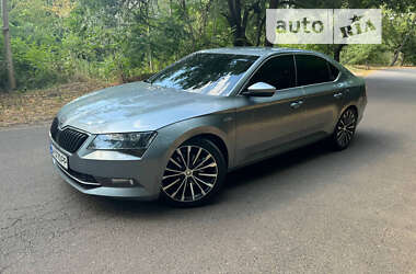 Лифтбек Skoda Superb 2017 в Одессе