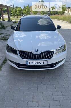 Універсал Skoda Superb 2016 в Львові