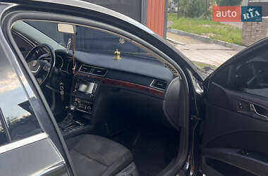 Лифтбек Skoda Superb 2011 в 