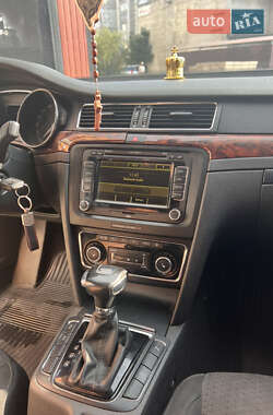 Лифтбек Skoda Superb 2011 в 