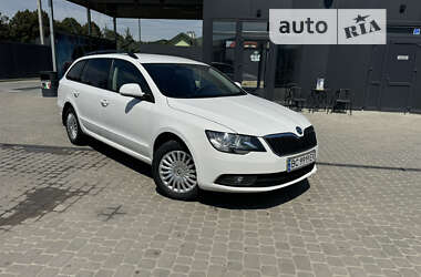 Универсал Skoda Superb 2014 в Львове