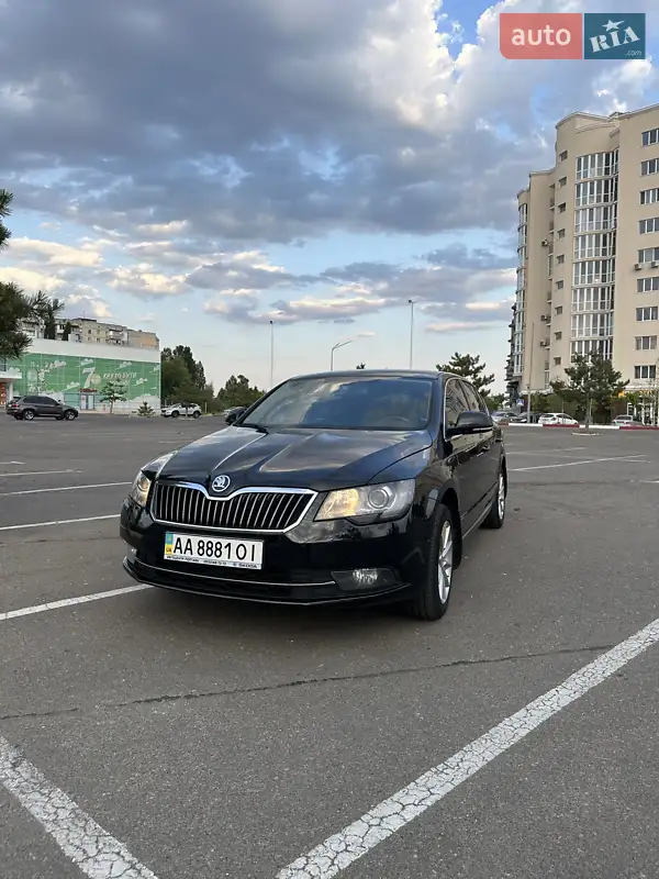 Ліфтбек Skoda Superb 2014 в 