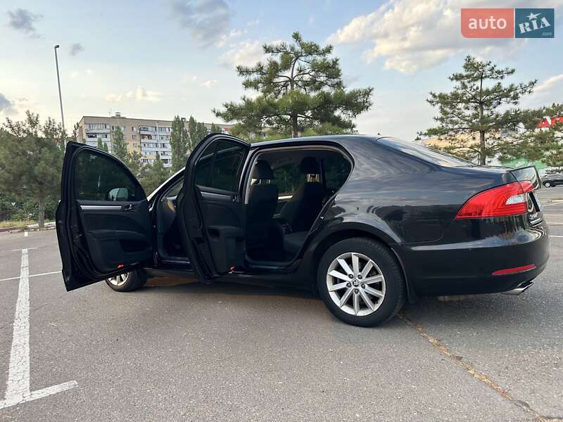 Лифтбек Skoda Superb 2014 в Николаеве