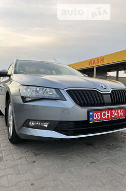 Универсал Skoda Superb 2017 в Луцке