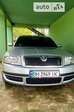 Ліфтбек Skoda Superb 2006 в Одесі