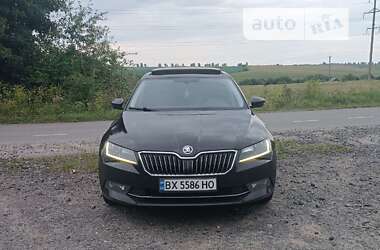 Лифтбек Skoda Superb 2017 в Староконстантинове