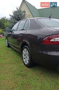 Лифтбек Skoda Superb 2008 в 