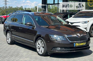 Универсал Skoda Superb 2014 в Черновцах