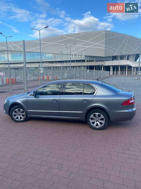 Ліфтбек Skoda Superb 2008 в Львові
