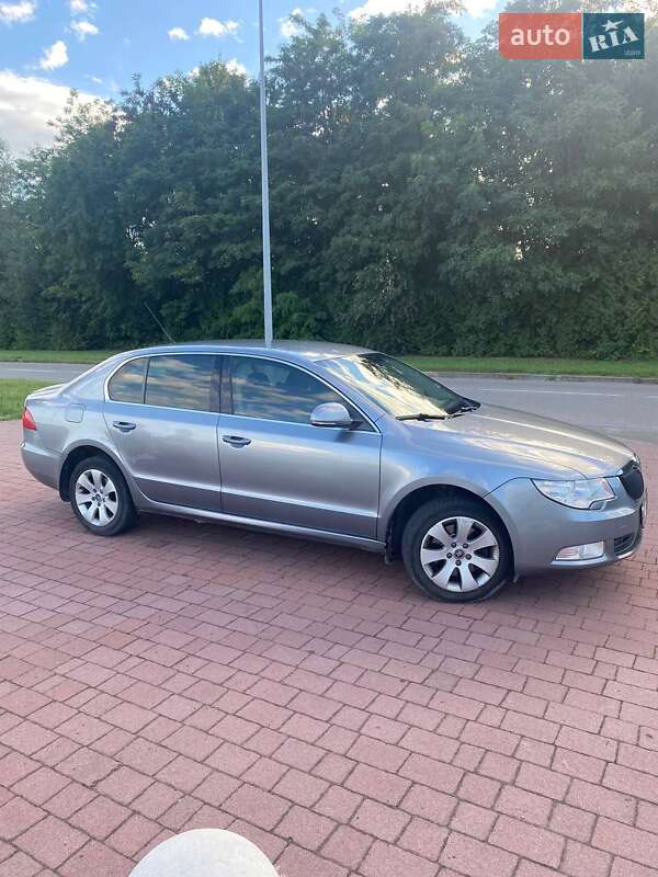 Ліфтбек Skoda Superb 2008 в Львові