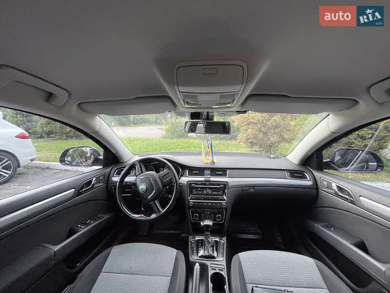 Лифтбек Skoda Superb 2008 в Днепре