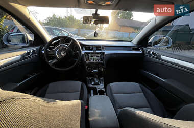 Лифтбек Skoda Superb 2010 в 