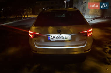 Универсал Skoda Superb 2017 в 