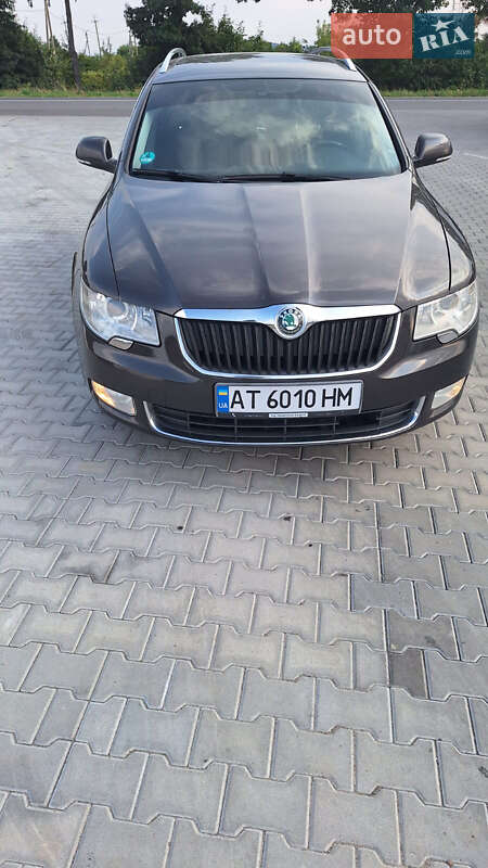 Универсал Skoda Superb 2010 в Косове