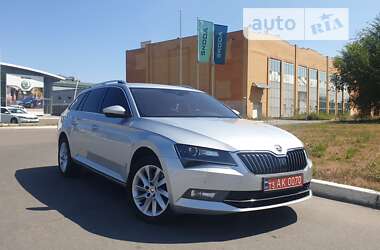 Универсал Skoda Superb 2016 в Днепре