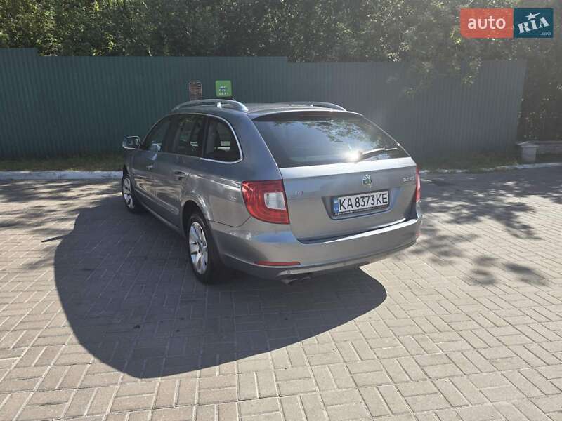 Универсал Skoda Superb 2012 в Киеве
