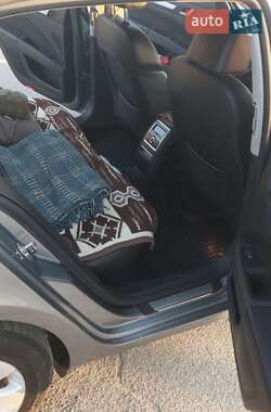 Лифтбек Skoda Superb 2011 в 