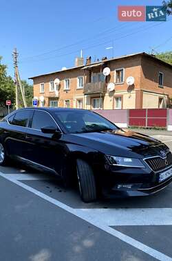 Лифтбек Skoda Superb 2015 в Киеве