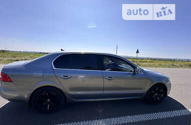 Ліфтбек Skoda Superb 2013 в Львові