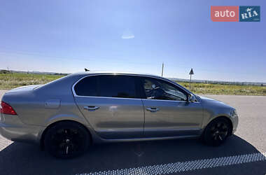 Ліфтбек Skoda Superb 2013 в Львові