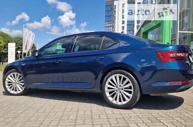 Ліфтбек Skoda Superb 2016 в Луцьку