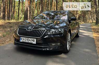 Універсал Skoda Superb 2016 в Переяславі