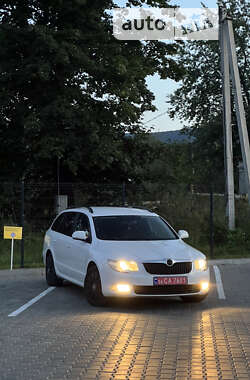 Универсал Skoda Superb 2013 в Бориславе