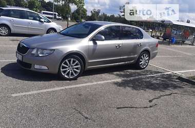 Лифтбек Skoda Superb 2009 в Виноградове