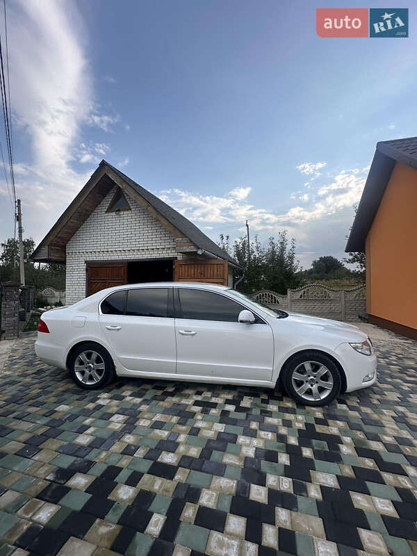 Лифтбек Skoda Superb 2009 в Калуше фото 3 Лифтбек Skoda Superb 2009 в Калуше