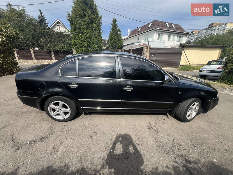 Лифтбек Skoda Superb 2006 в Киеве