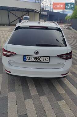 Универсал Skoda Superb 2016 в Ужгороде