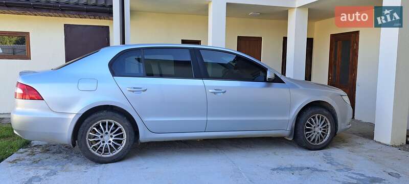 Лифтбек Skoda Superb 2011 в Хусте фото 8 Лифтбек Skoda Superb 2011 в Хусте