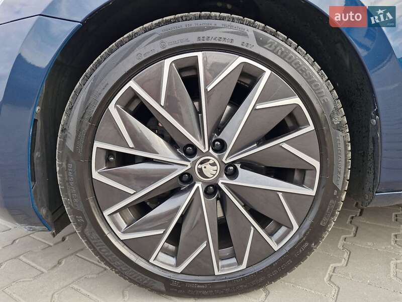 Универсал Skoda Superb 2020 в Вараше