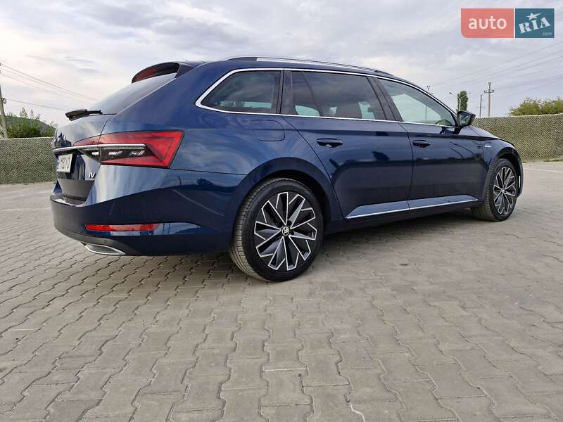 Универсал Skoda Superb 2020 в Вараше
