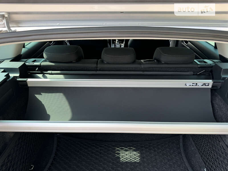 Универсал Skoda Superb 2019 в Киеве