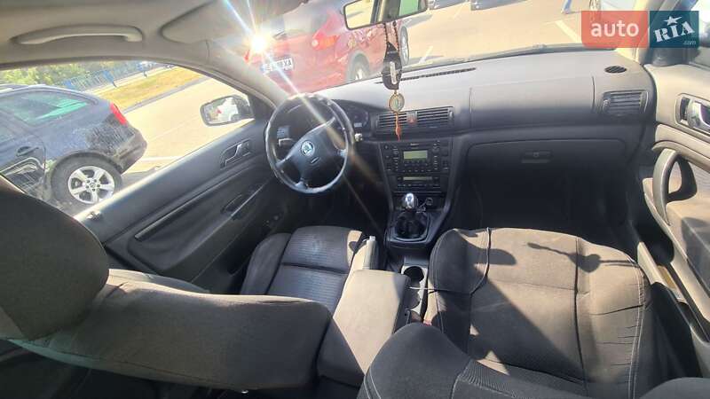 Ліфтбек Skoda Superb 2004 в Броварах