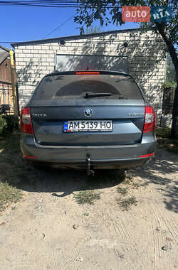 Универсал Skoda Superb 2015 в 