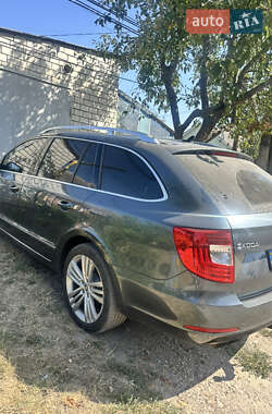 Универсал Skoda Superb 2015 в 
