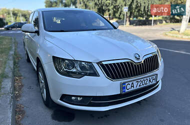 Лифтбек Skoda Superb 2013 в Умани